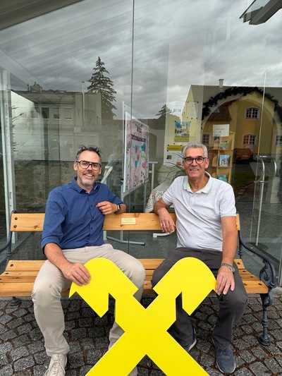 Mag. Gottfried Gschwandtner von der Raiffeisenbank Tulln-Klosterneuburg und DI  Fritz Buchinger